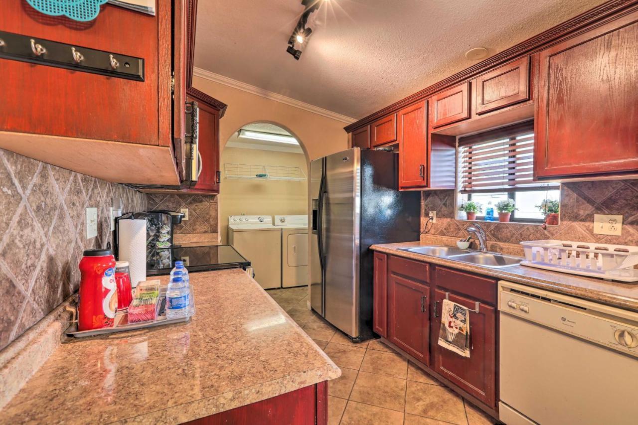 Page Home With Patio And Bbq, 3 Mi To Lake Powell! Exterior photo