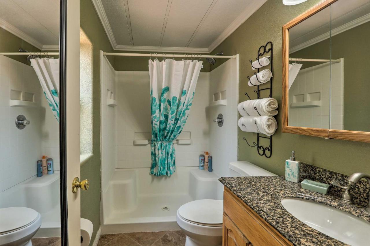 Page Home With Patio And Bbq, 3 Mi To Lake Powell! Exterior photo