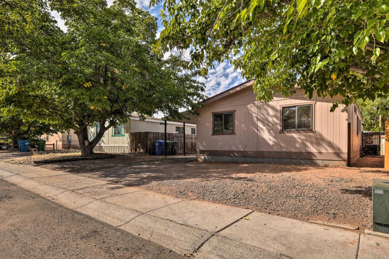 Page Home With Patio And Bbq, 3 Mi To Lake Powell! Exterior photo